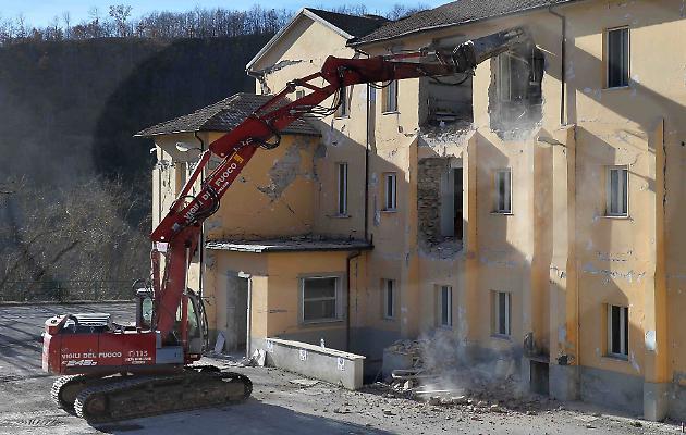 Sanità, D'amato: in 24-36 mesi sarà ricostruito l'ospedale di Amatrice