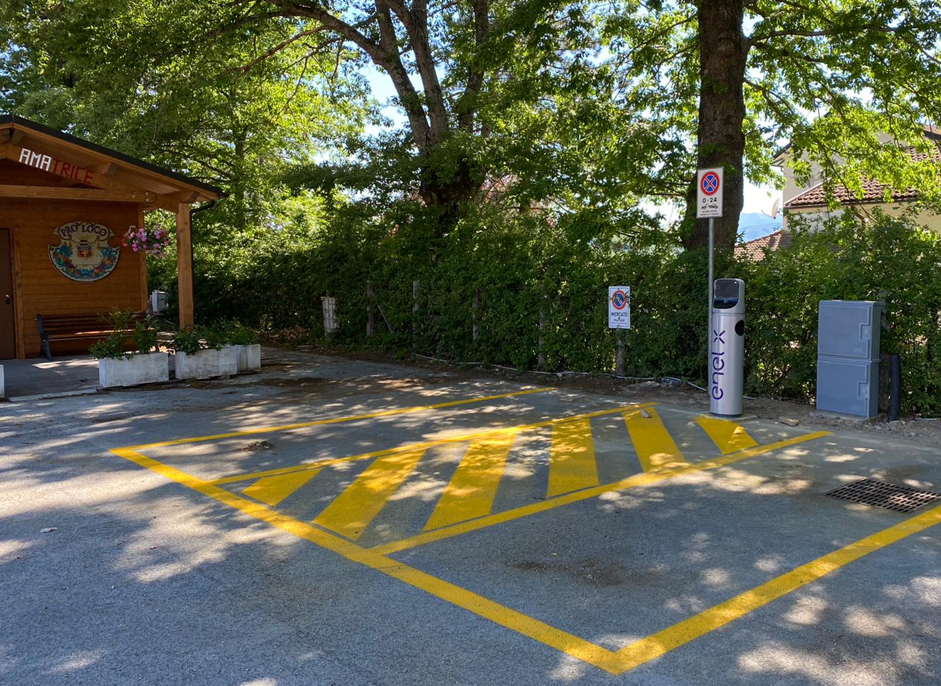 Amatrice ricarica le batterie! Amatrice ricarica le batterie!
