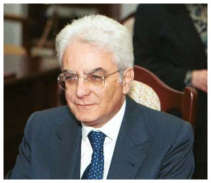 Mattarella: «La ricostruzione non si fermerà , lo Stato farà la sua parte» Mattarella: «La ricostruzione non si fermerà , lo Stato farà la sua parte»